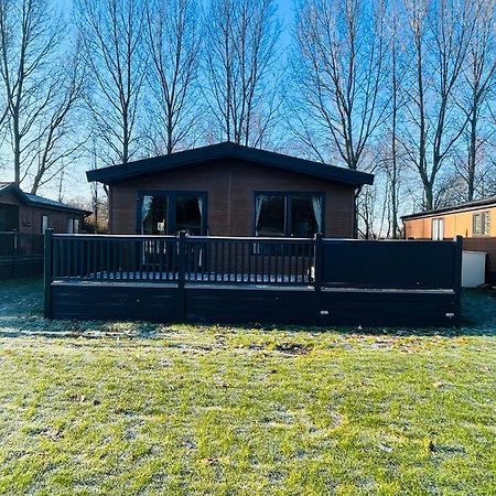 Loki'S Retreat Lodge With Hot Tub ยอร์ค ภายนอก รูปภาพ